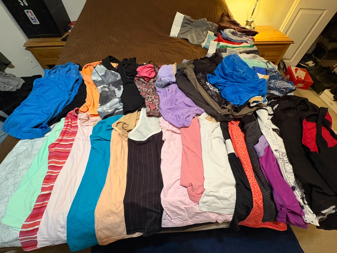 Lululemon Women's Athletic Apparel Bundle - photo 2