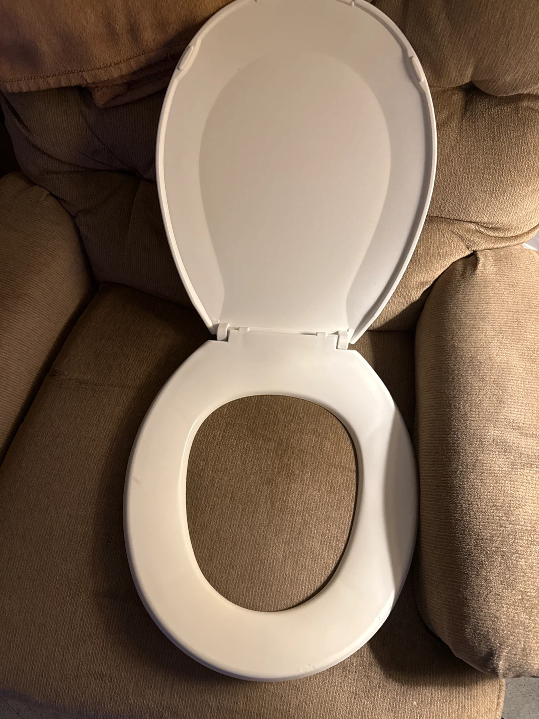 White Round Toilet Seat