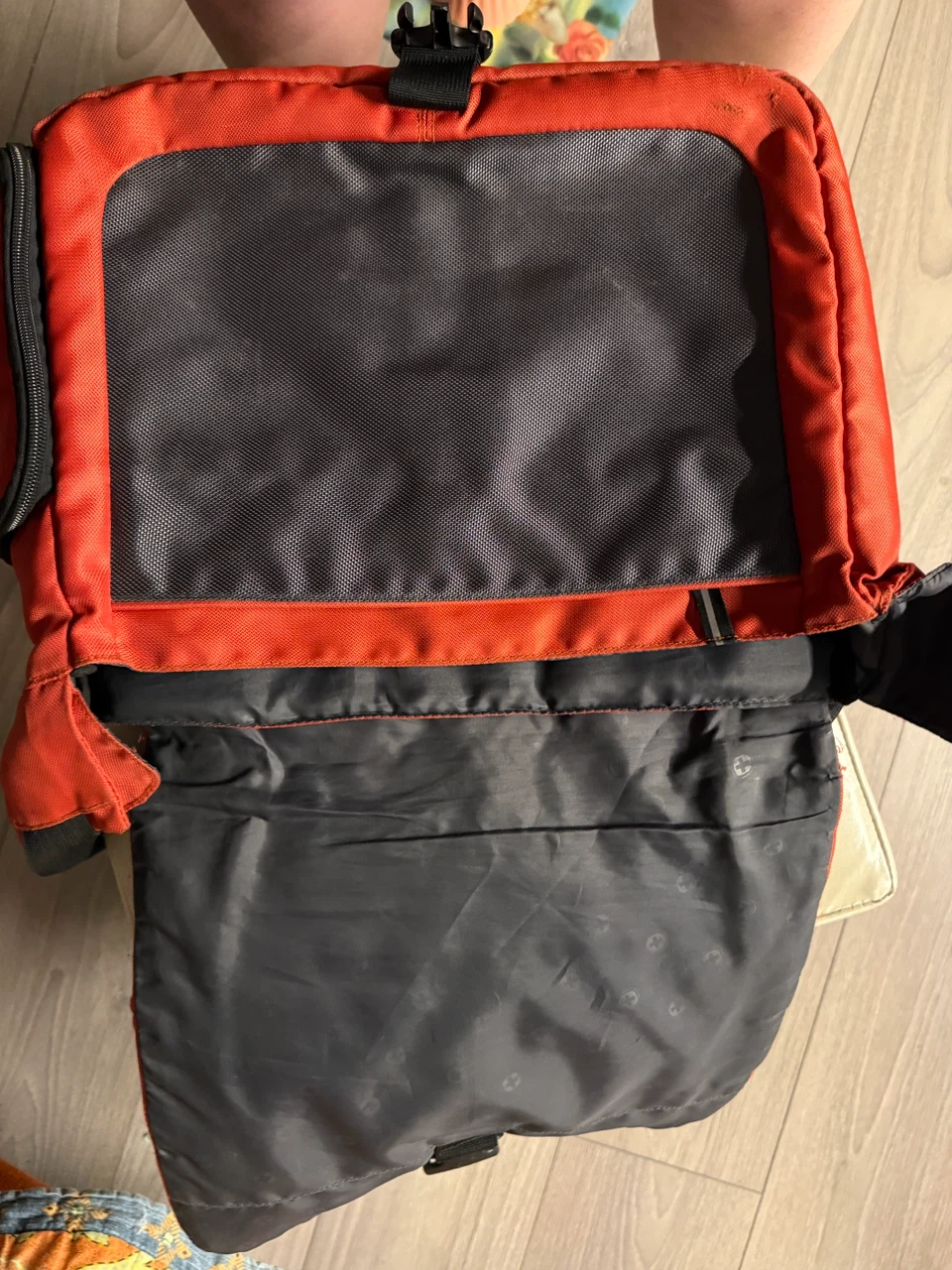 Orange Swissgear Messenger Bag - photo 4