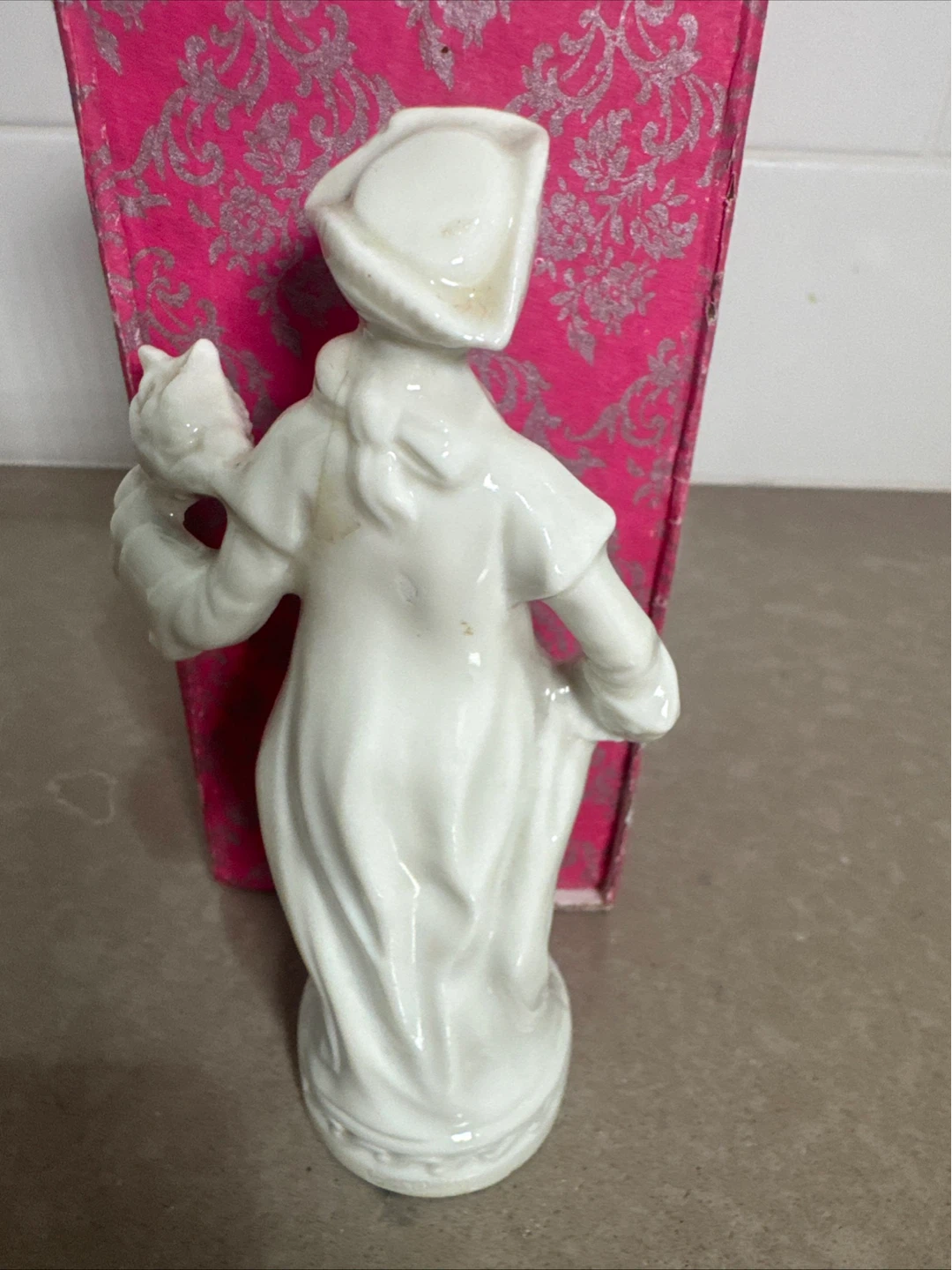Porcelain Figurine Man with Flowers - photo 3