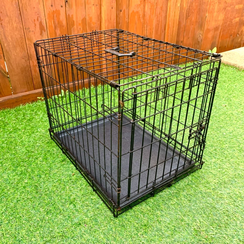 Dog Crate Metal Folding Pet Kennel Cage with Removable Tray - photo 4
