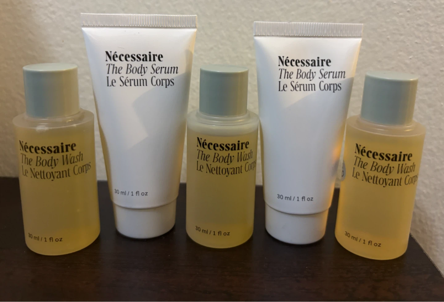 NEW-Nécessaire The Body Serum & Body Wash Set