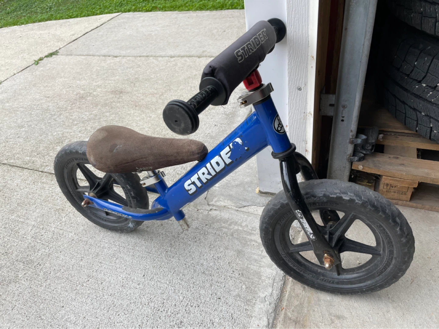 Strider 12 Sport Balance Bike - photo 2