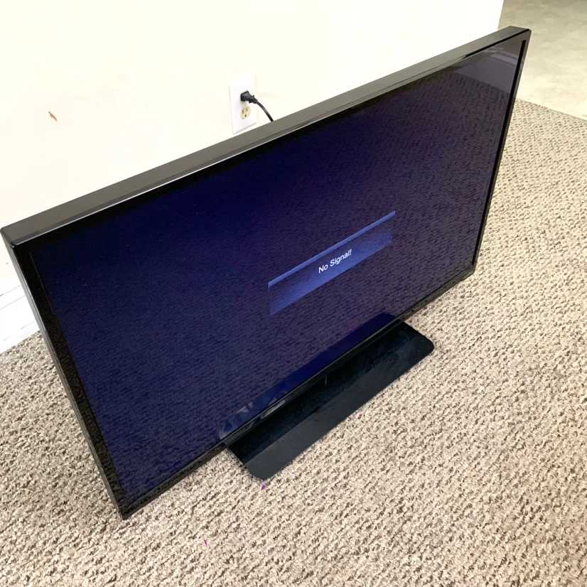 Flat Screen TV 38" VIZIO Television HDMI Electronics Television - photo 3