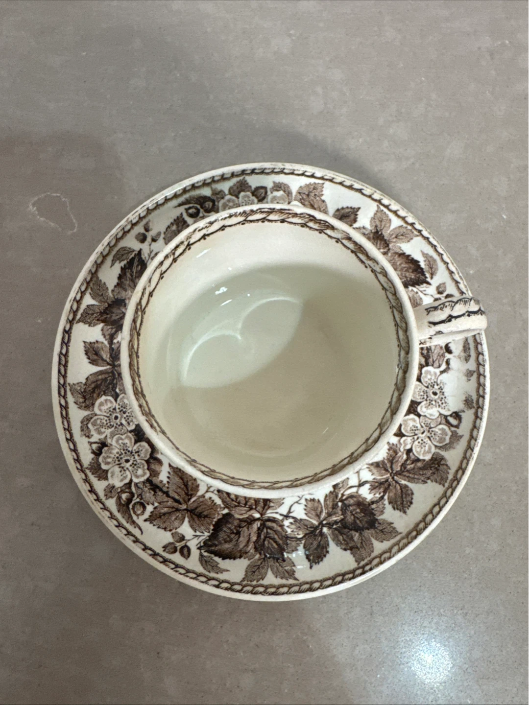 Wedgwood teacup and saucer - photo 4