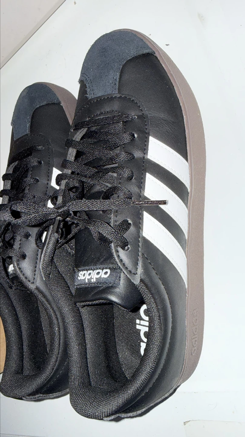 Adidas black and white sneakers - photo 2