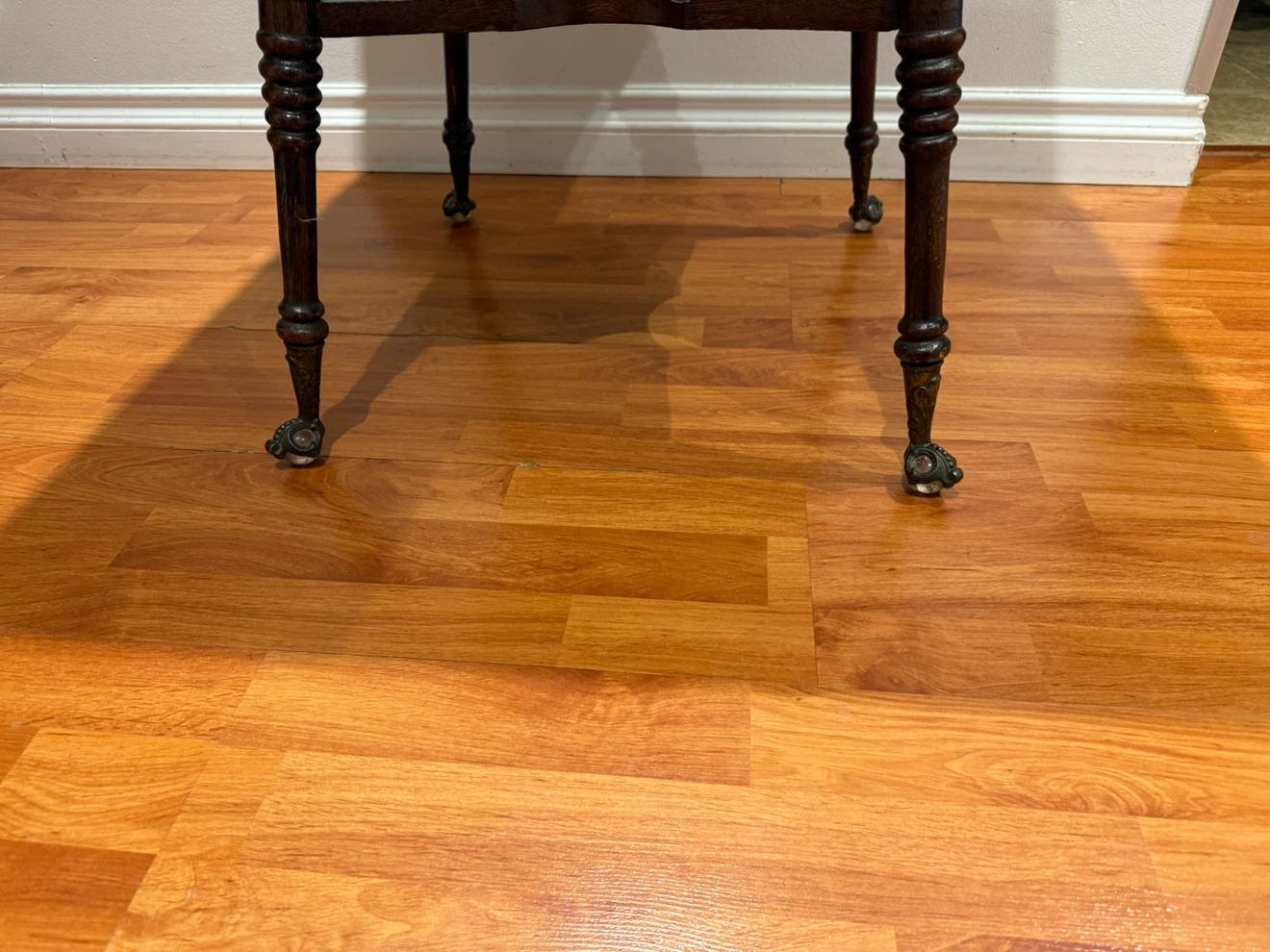Antique side Table with Claw Feet - photo 2