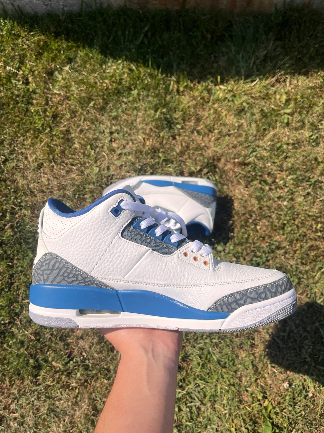 Jordan 3 wizards (SIZE 9.5M)