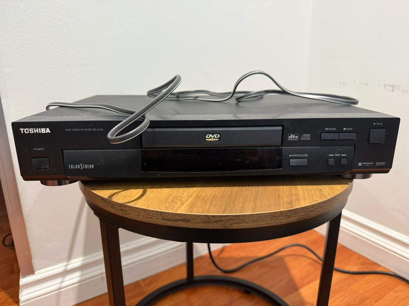 Toshiba SD-2109U DVD Player - photo 2