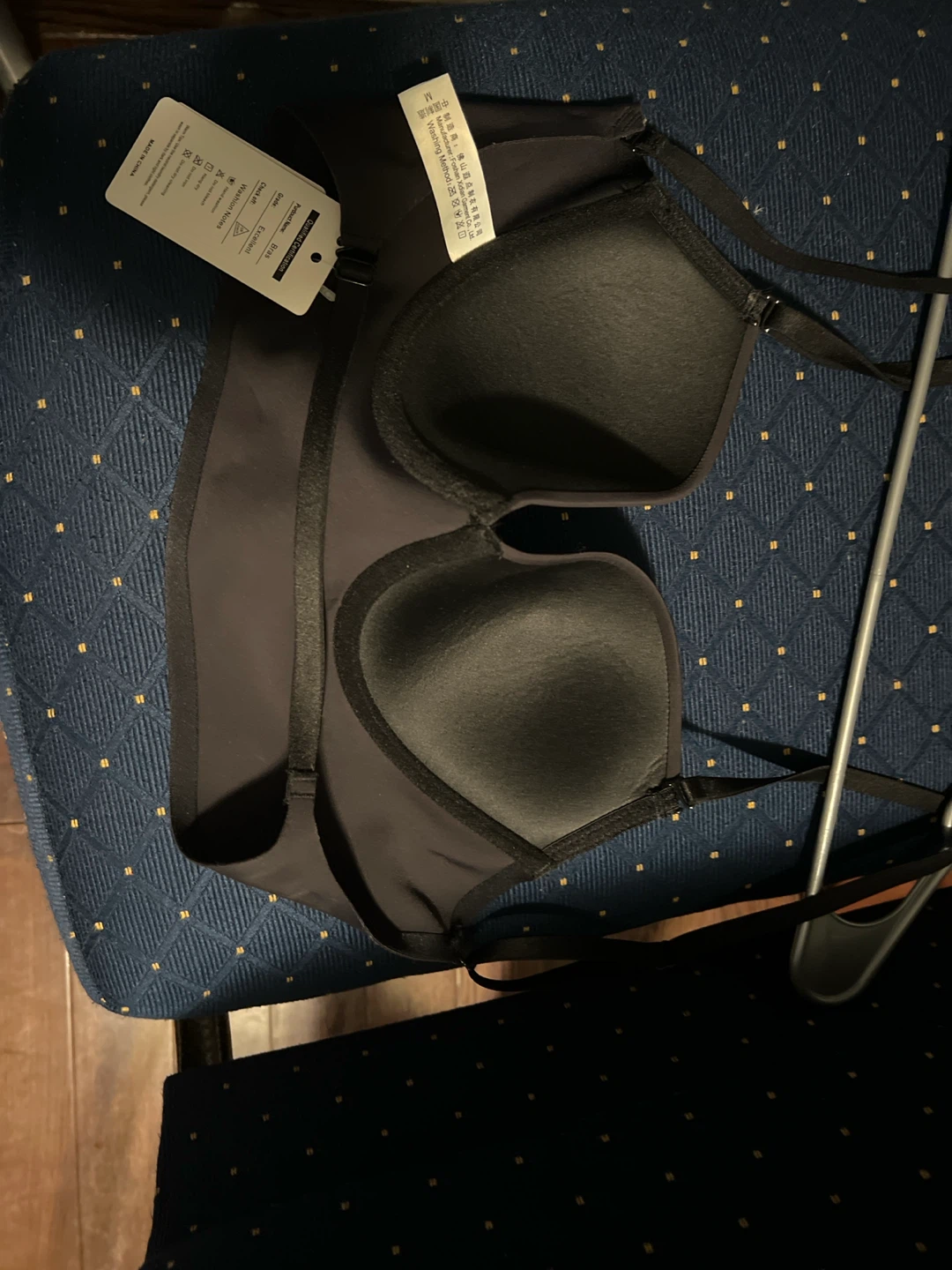 Black non  Padded Bra Medium size - photo 4