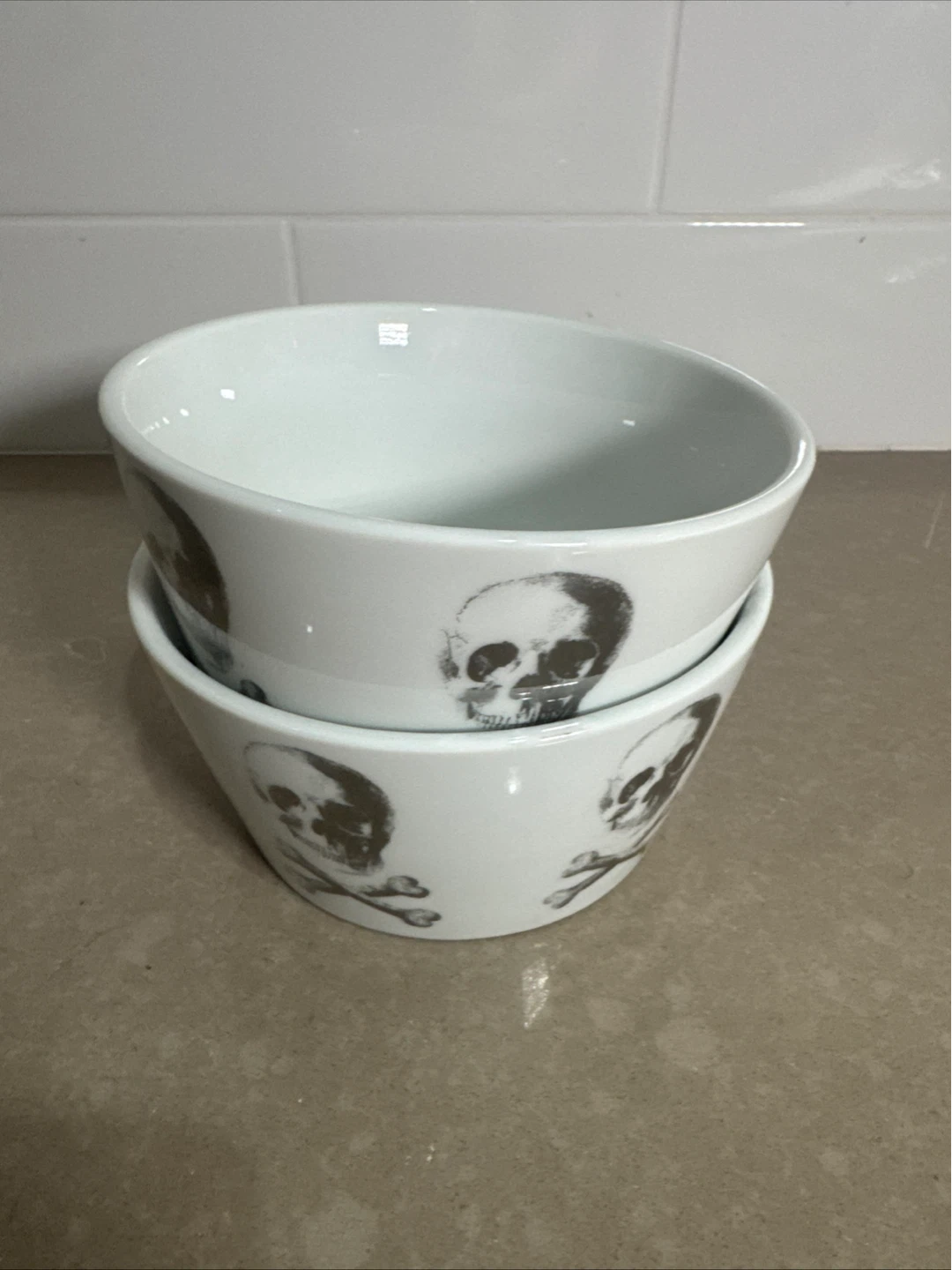 Lot two Z Gallerie Skull & Bones Bowl - photo 4