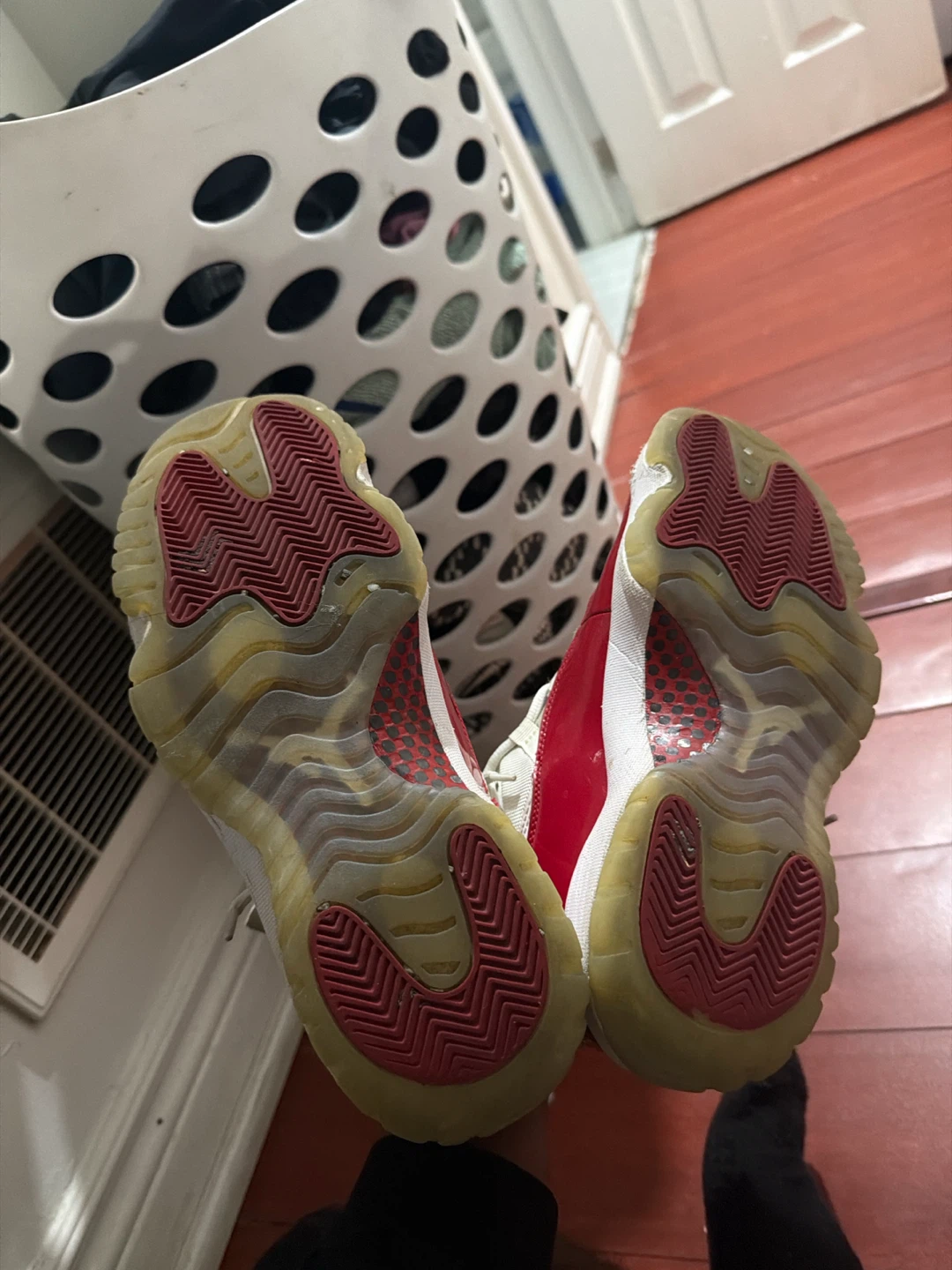 Air Jordan 11 Cherry sneakers - photo 4