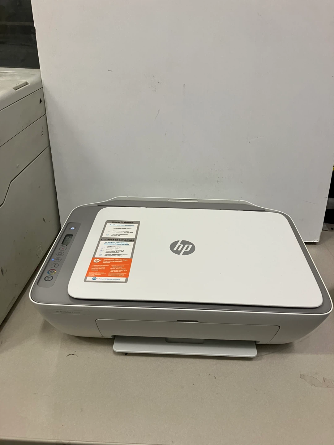 Clean white and gray HP DeskJet 2700e series all-in-one printer