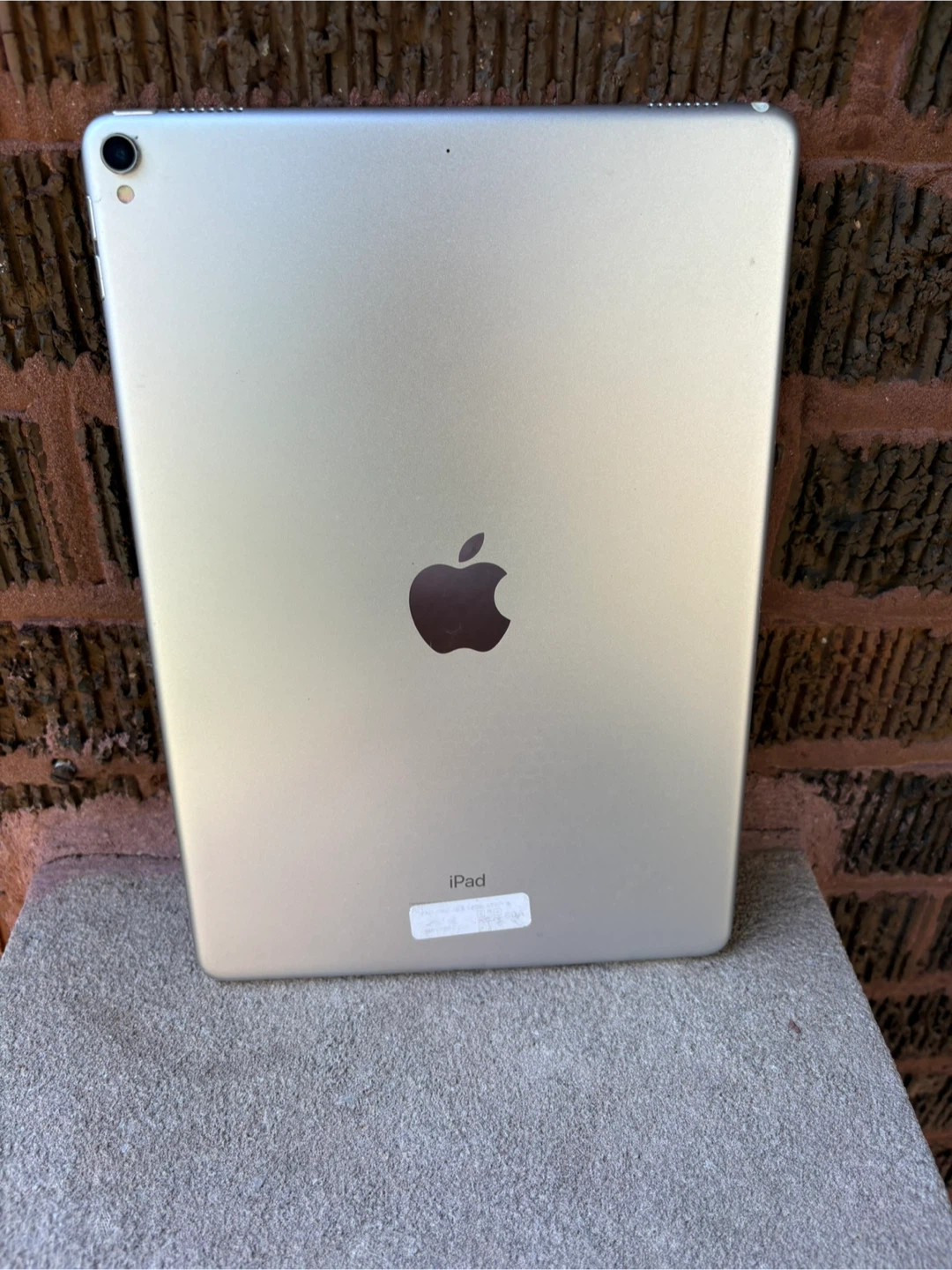 Apple iPad Pro 10.5-inch 64 GB PLS READ DESCRIPTION - photo 3