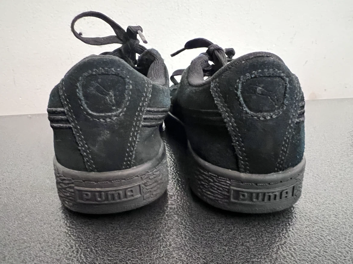 PUMA Suede Classic Kids Sneakers – Black on Black – Size 2Y - photo 5