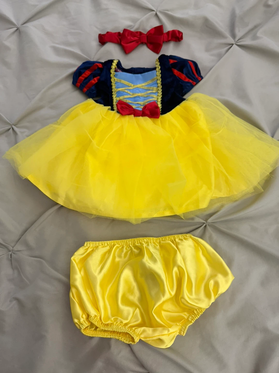 Snow White Halloween Costume