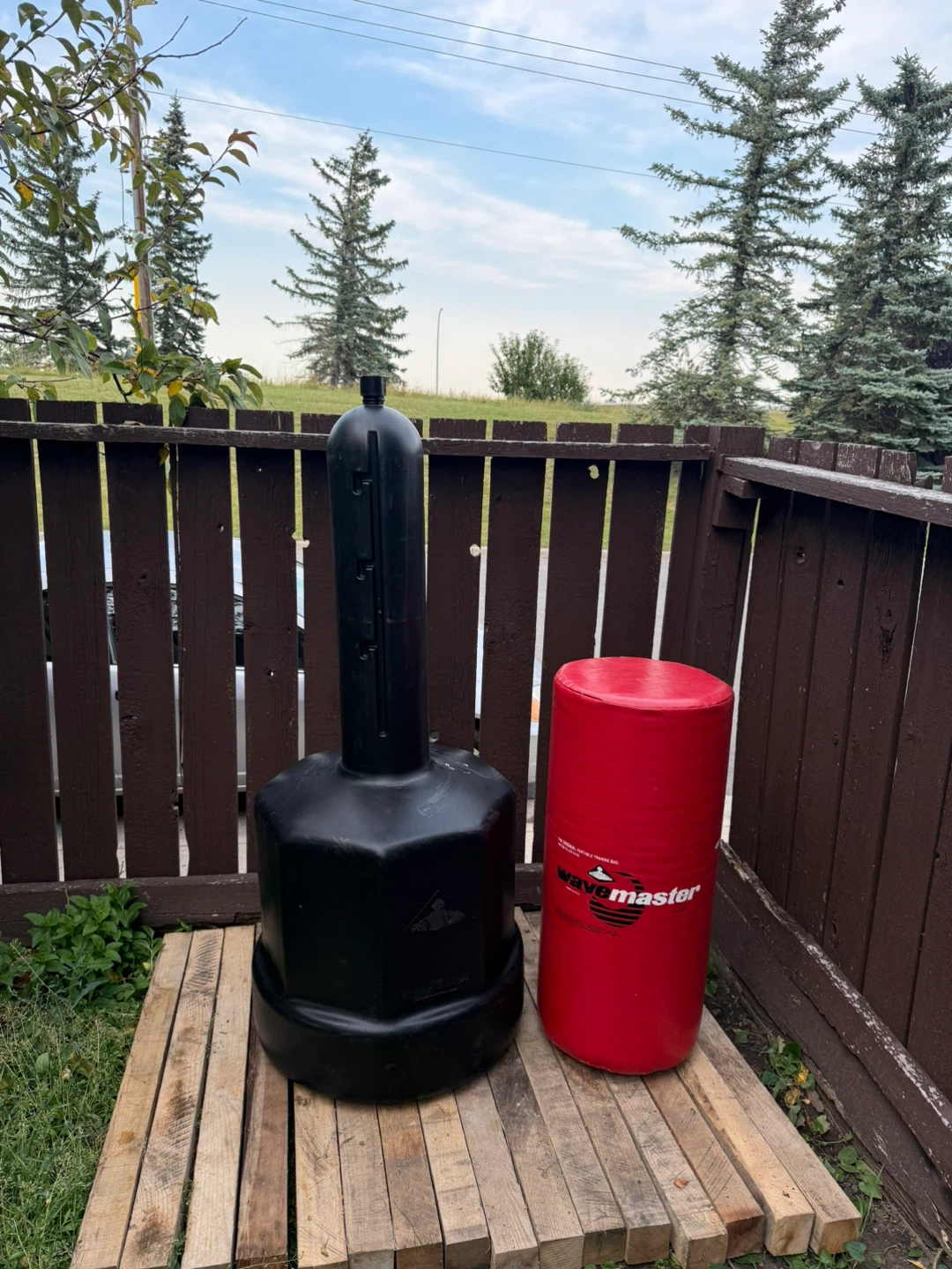 Wavemaster Red Punching Bag with Water Filled Base - photo 2