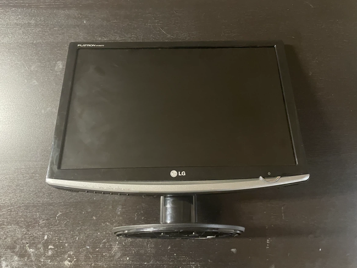 LG Flatron 19M37A Monitor - photo 2