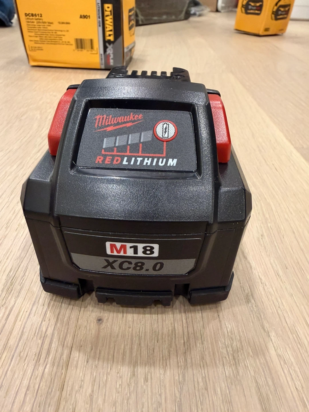 Milwaukee M18 REDLITHIUM XC8.0 High Output Battery - photo 2