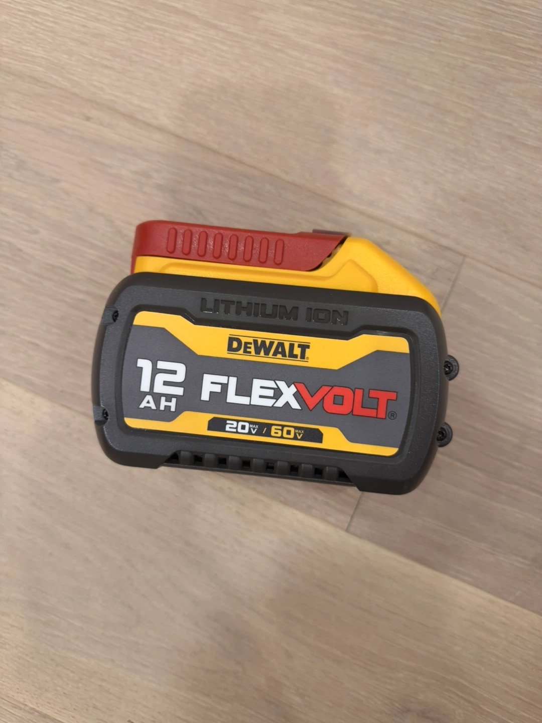 DEWALT FLEXVOLT 12Ah Lithium Ion Battery - photo 2