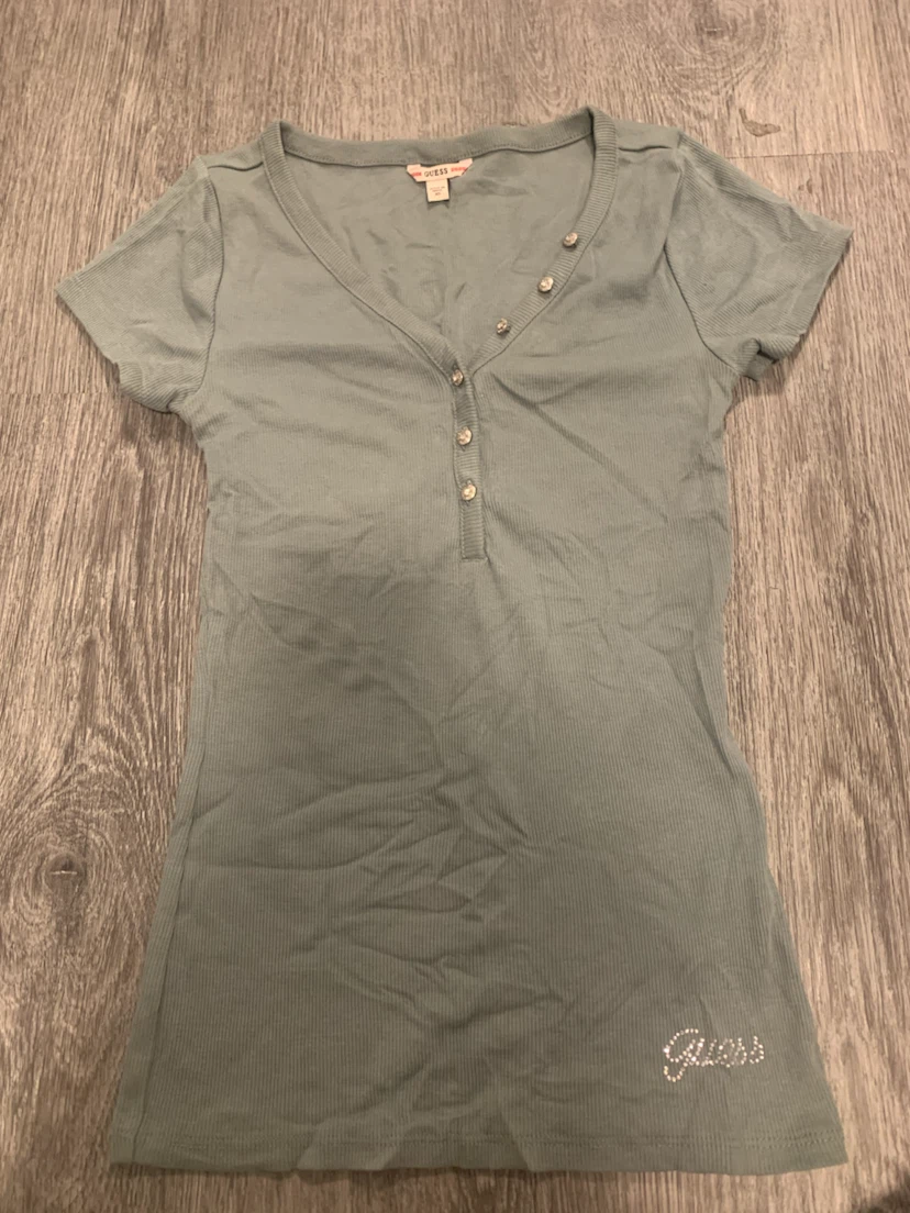 Guess Ribbed Henley T-Shirt - Light Green - XS