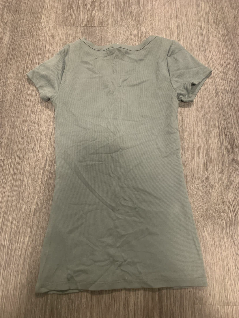 Guess Ribbed Henley T-Shirt - Light Green - XS - photo 5