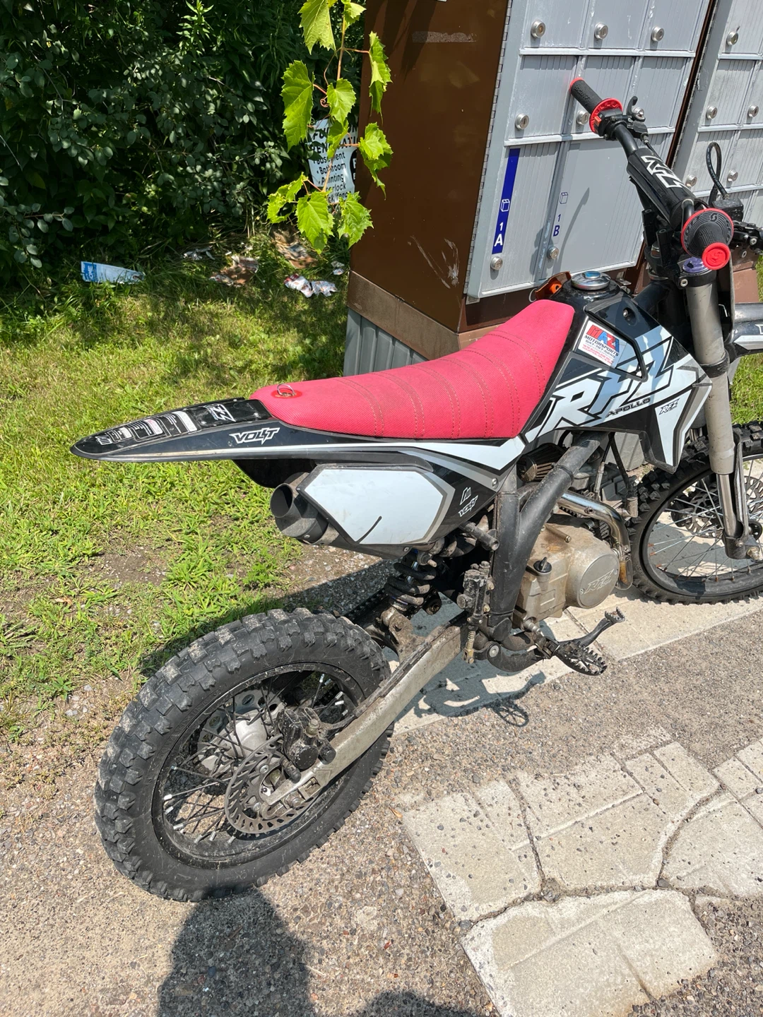 Dirt Bike - photo 2
