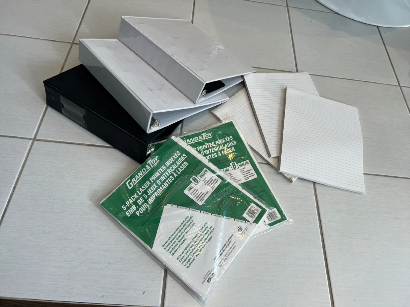 3 Binders and 5-Pack Index Card Sheets