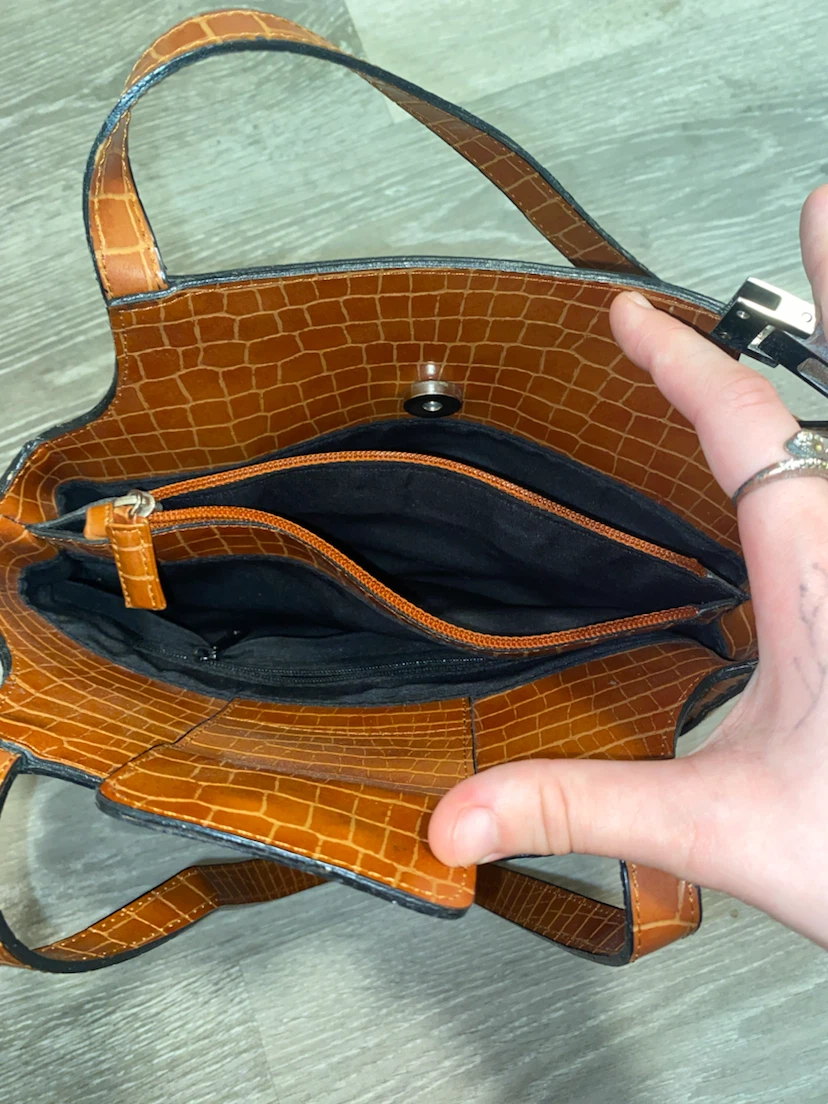 Guess Crocodile Embossed Shoulder Bag - photo 3