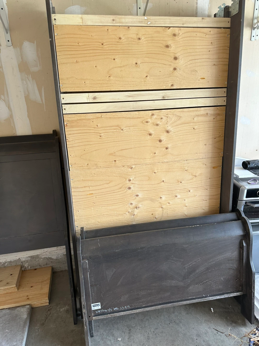 2 twin sized bed frames - photo 2