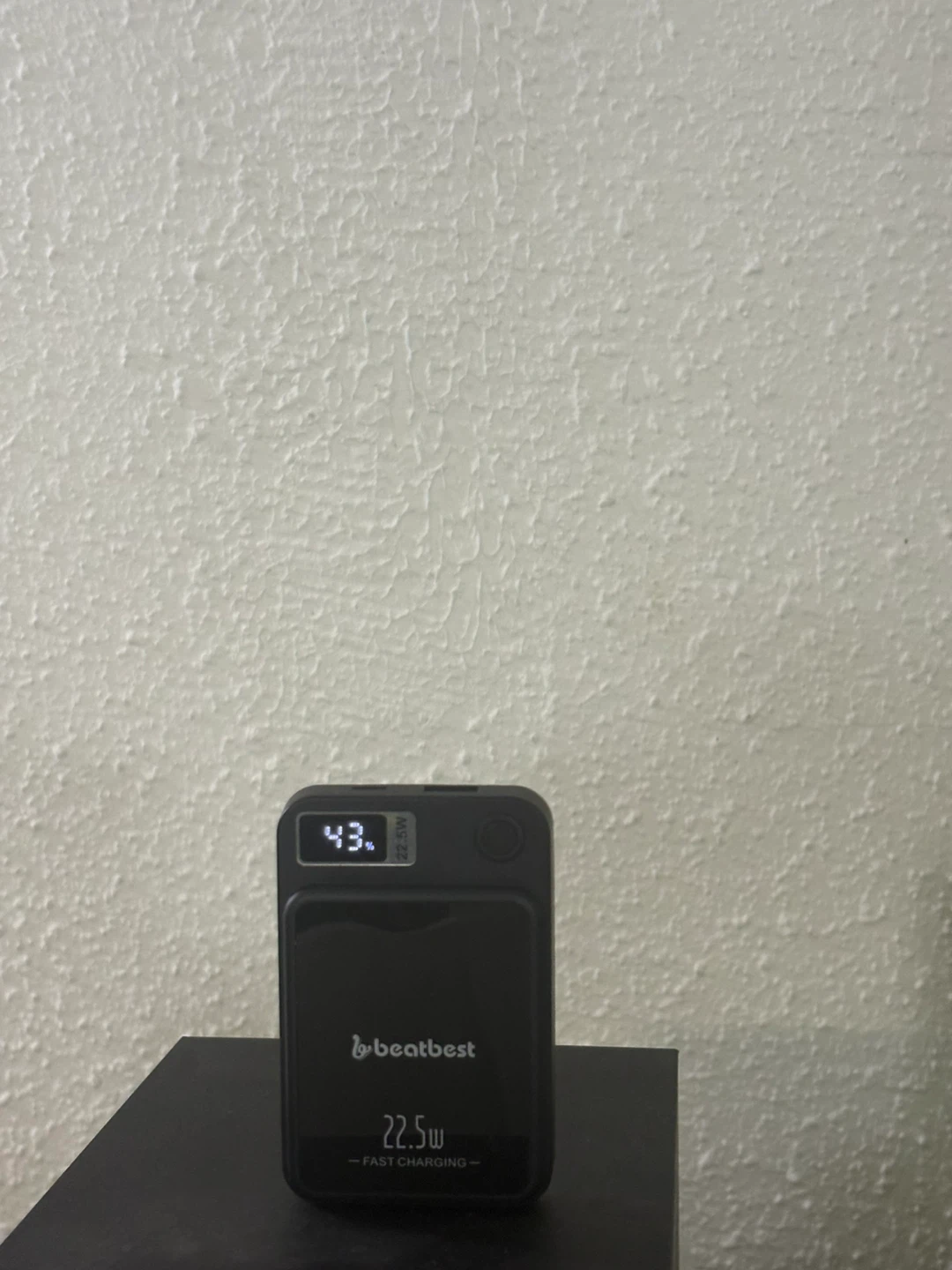 Beatbest 22.5W Fast Magsafe Powerbank. Best condition evet.