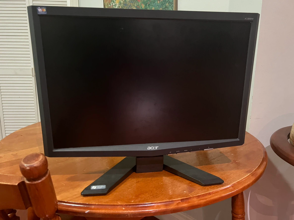 Acer X193W LCD Monitor