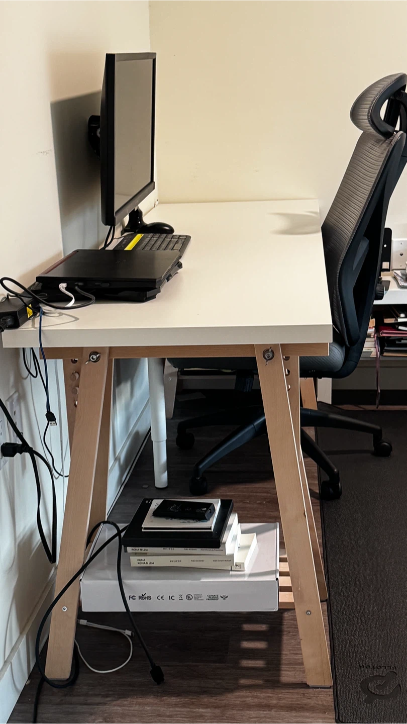 IKEA LAGKAPTEN / MITTBACK Desk I Great Condition - photo 2