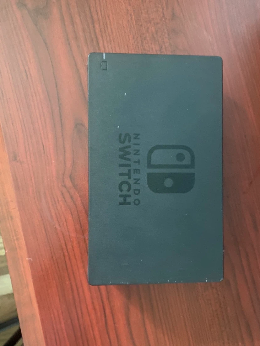Nintendo Switch - photo 2