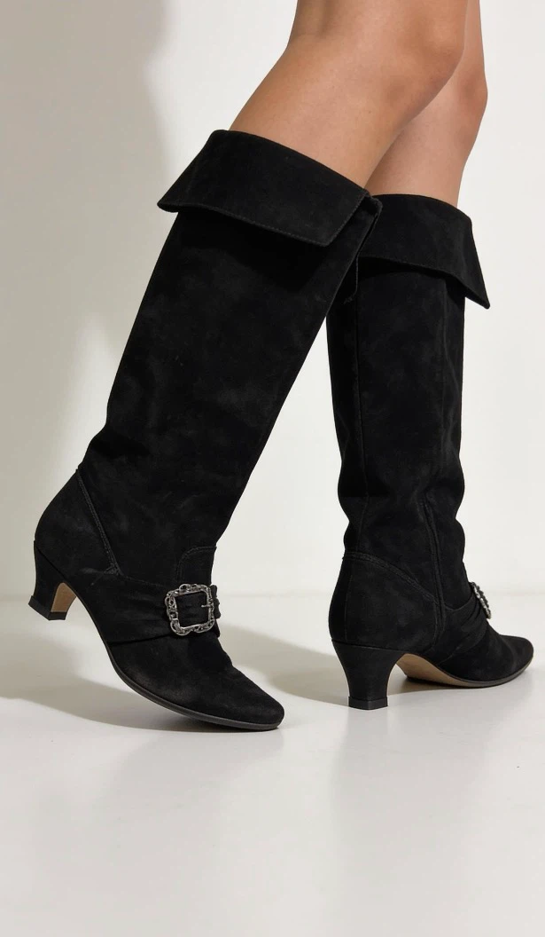 Shoes size 7  1/2 - 8 - photo 2