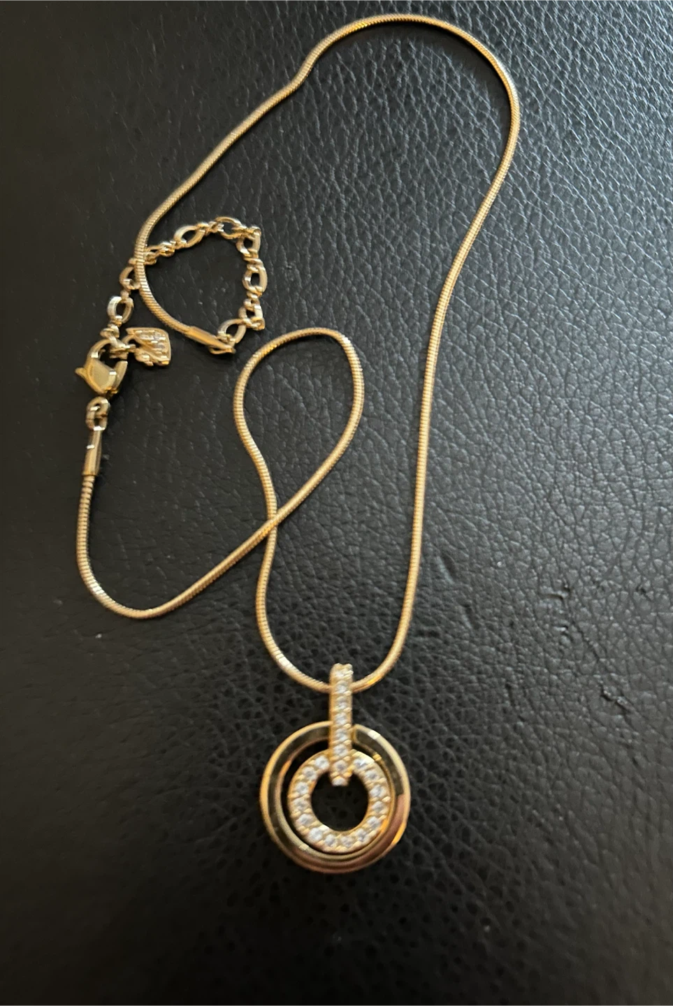 Gold-tone necklace with double circle pendant
