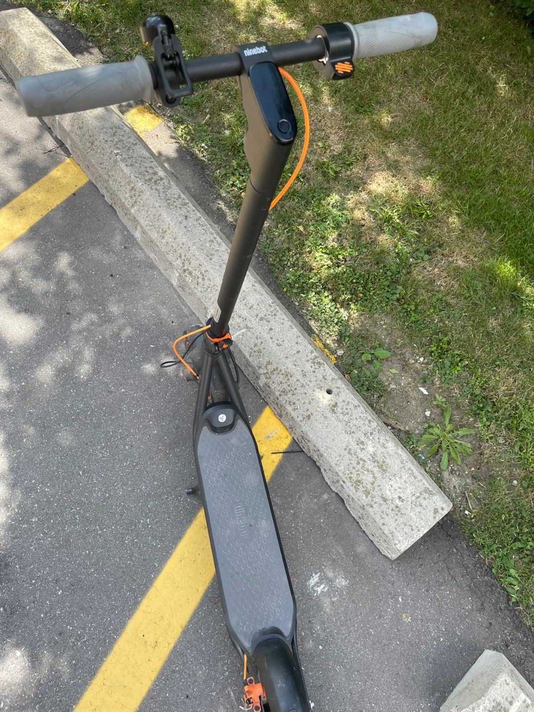 Segway ninebot F2 Electric Scooter - photo 3
