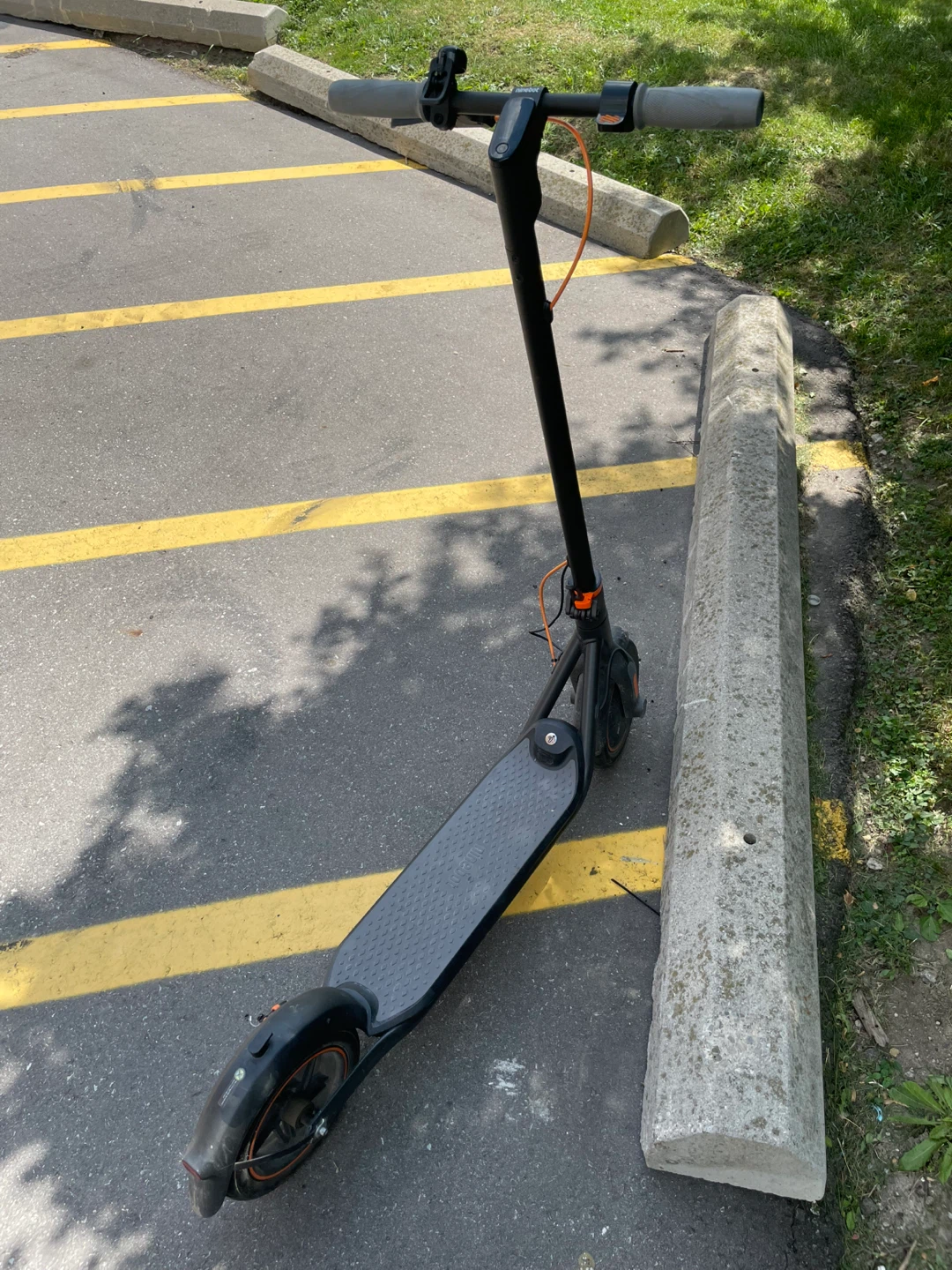 Segway ninebot F2 Electric Scooter - photo 4