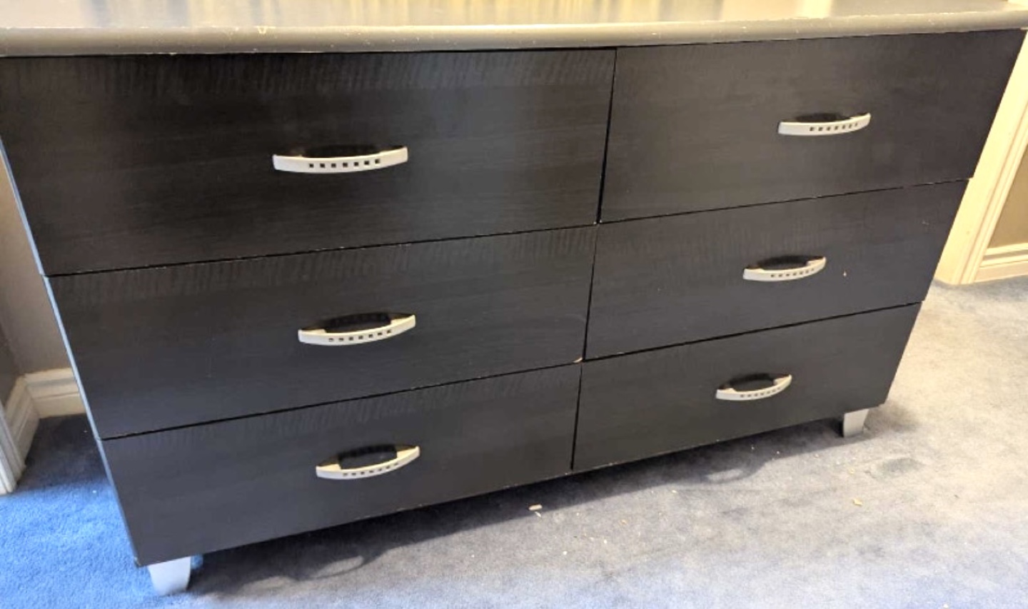 Black Six-Drawer Dresser