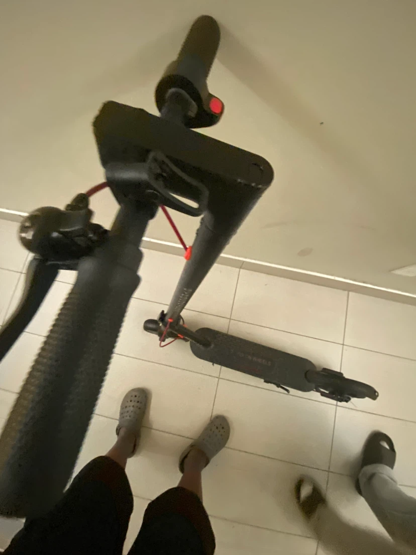 FLY ON WHEELS Flash 3.0 Electric Scooter - photo 4