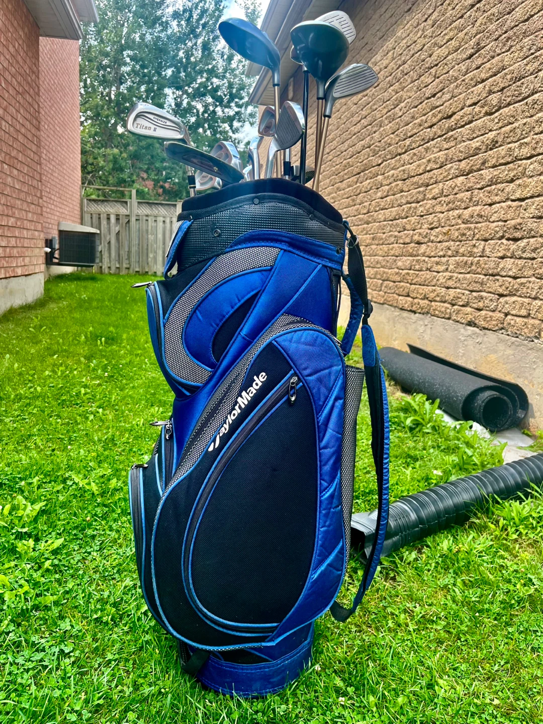 Golf clubs with bag - photo 3