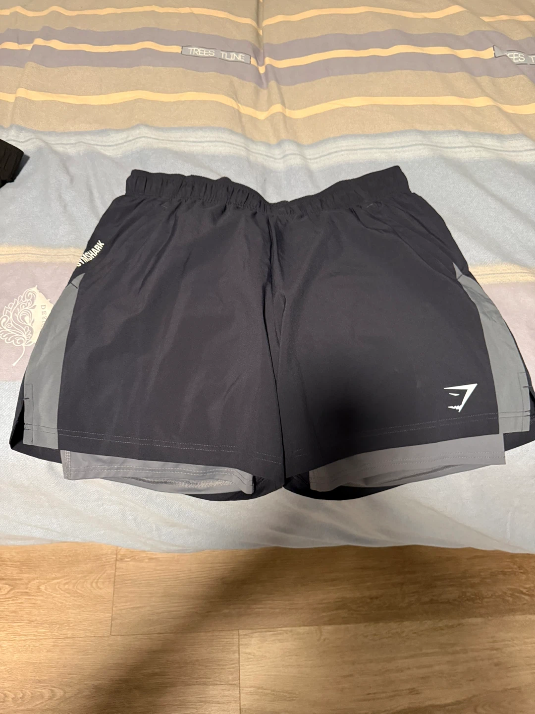 Gymshark 2 in 1 shorts - size XXL - navy and black