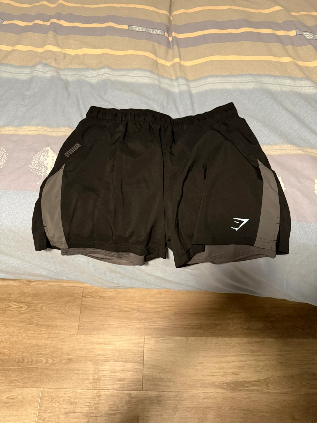 Gymshark 2 in 1 shorts - size XXL - navy and black - photo 2