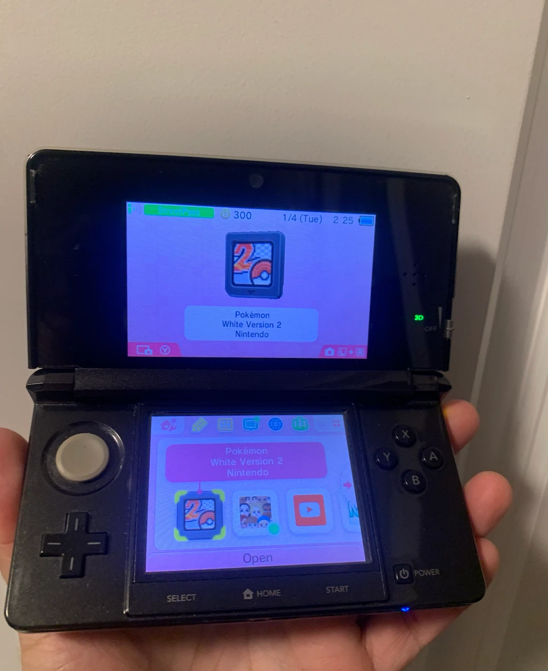 Nintendo 3DS Console - photo 3