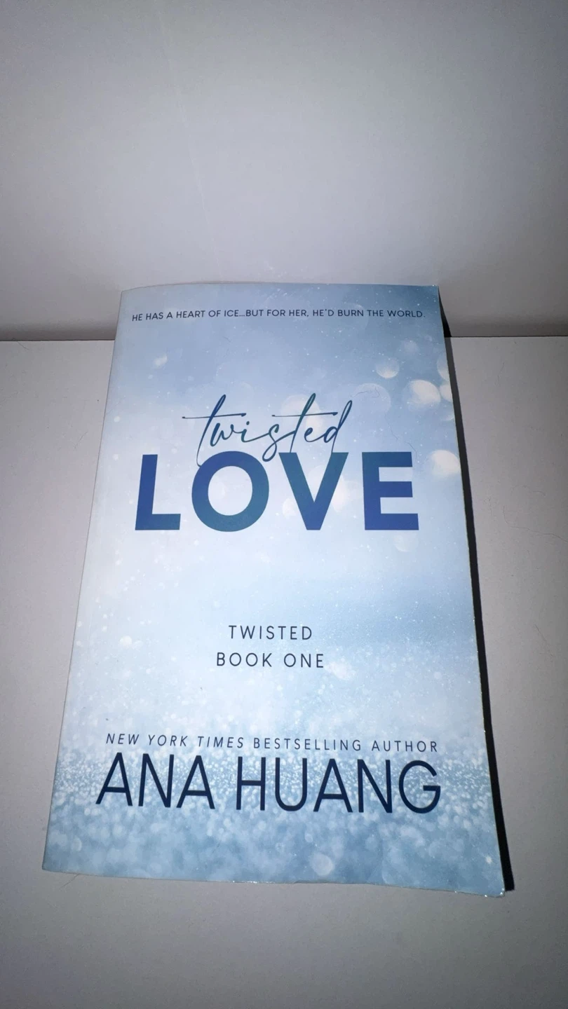 Twisted series by Ana Huang - Book 1-4 - photo 2