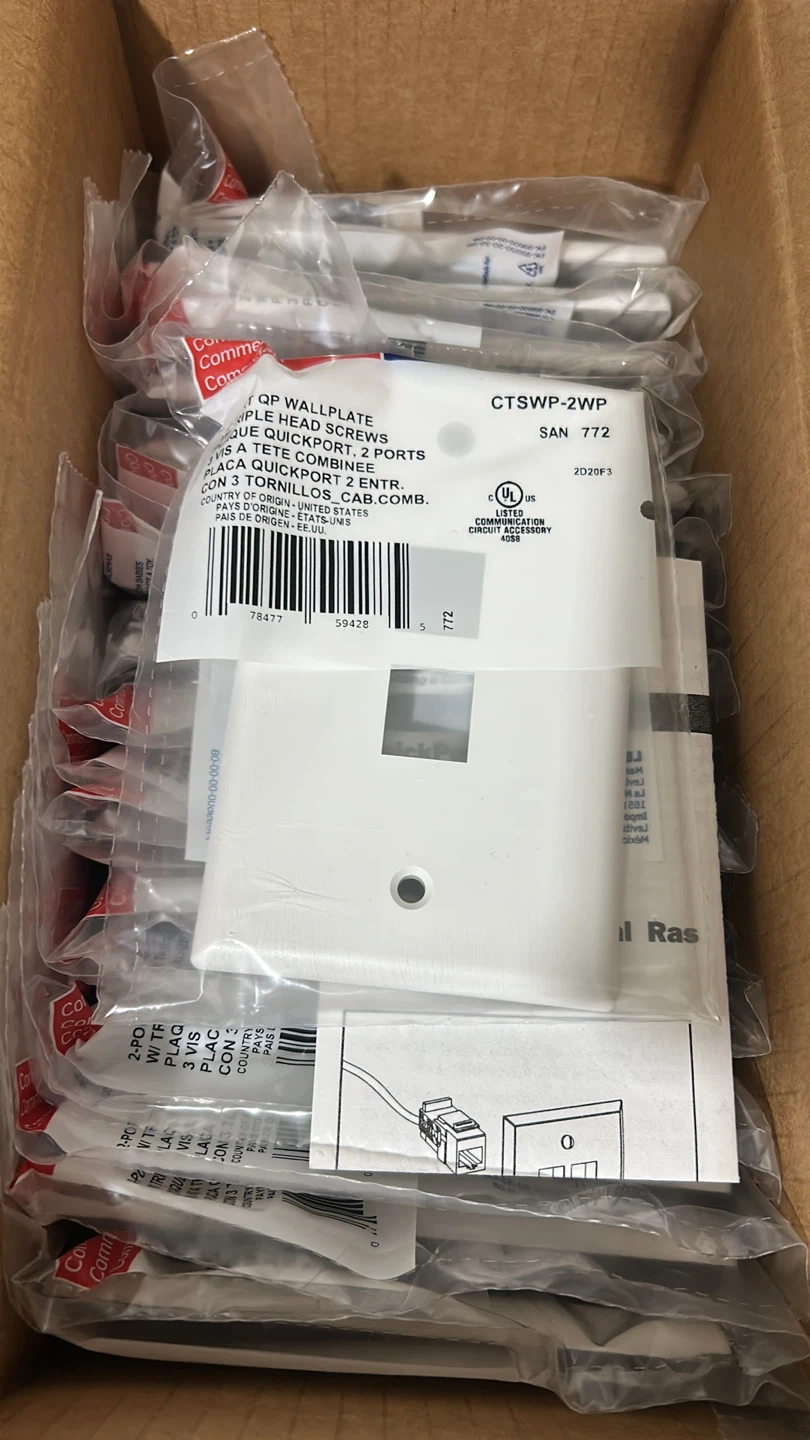Leviton 1-Port Quickport Wallplate - photo 2