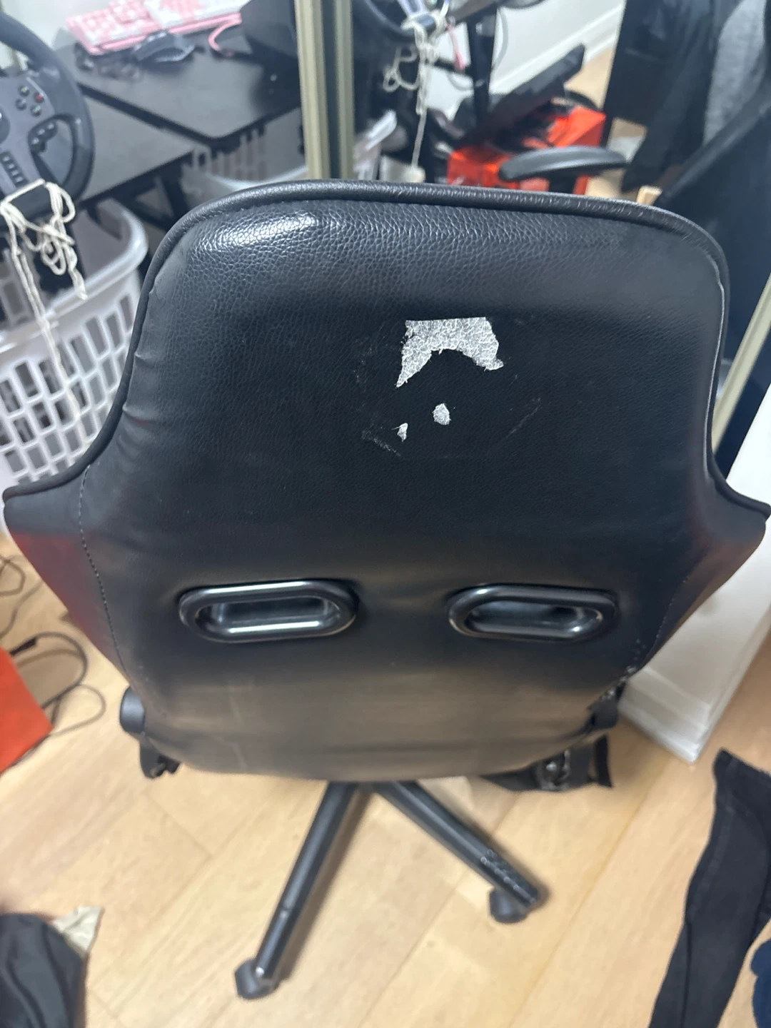 VANCEL Gaming Chair - photo 2