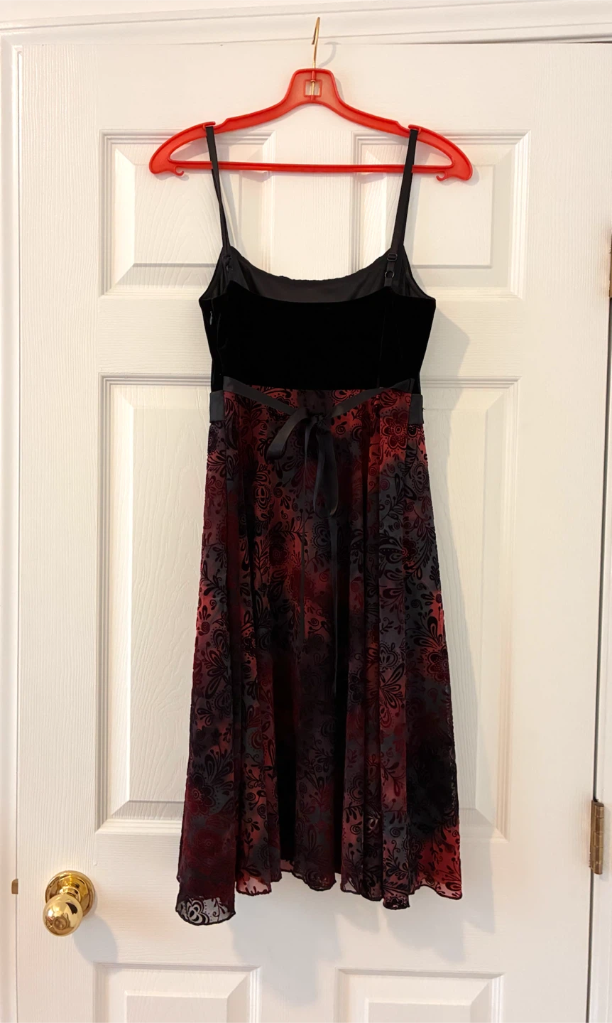 Like New Pretty Velvet Rhinestone Burgandy Dress - photo 4