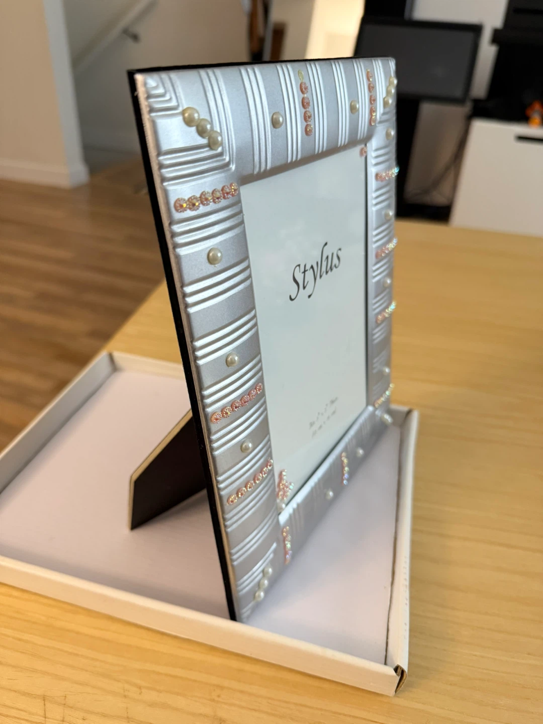 Stylus Silver Embellished Picture Frame 5" x 7" - photo 2