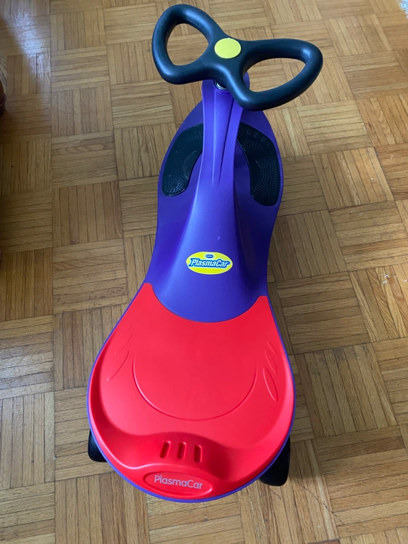 Plasmacar Ride-On Toy - photo 2